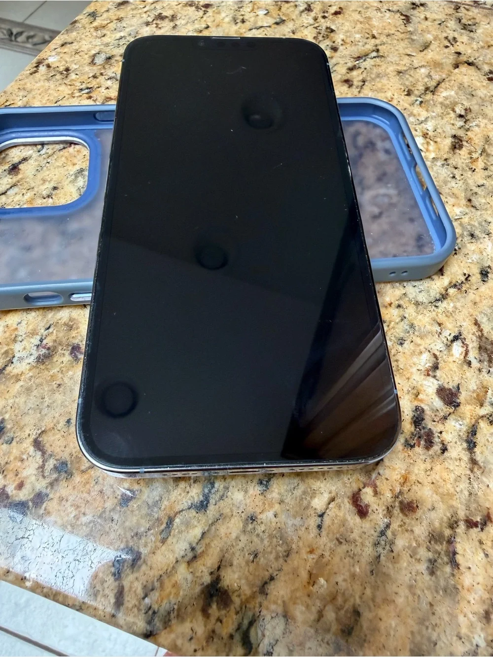Apple iPhone 13 Pro Max - Sapphire blue unlocked and great battery life